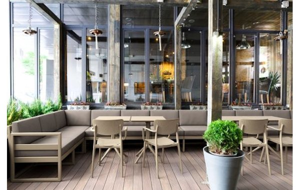 Mykonos Corner Lounge