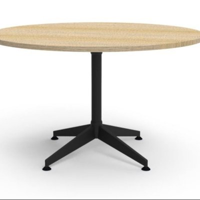 Typhoon Round Table 900