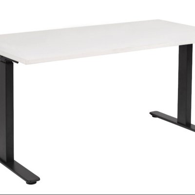 Hunter Height Adjustable Electric Desk 1575